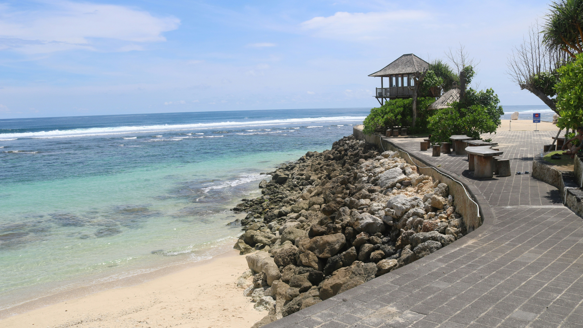 Beautiful beaches in Canggu, Bali filled with best places to eat in Canggu