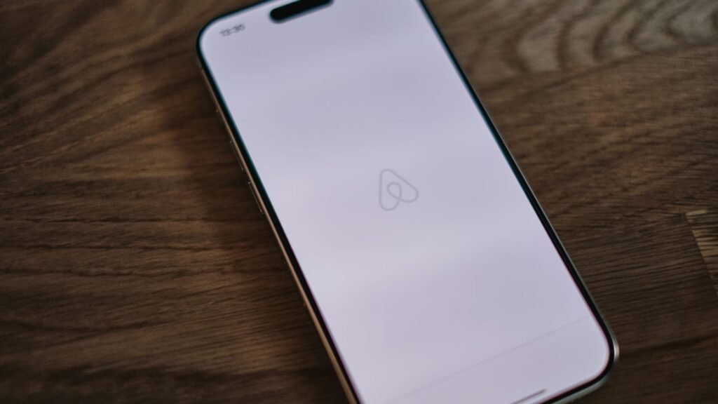 airbnb app